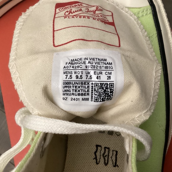 Converse Gender Inclusive Chuck Taylor® All Star® 70 High Top Sneaker - Picture 8 of 11